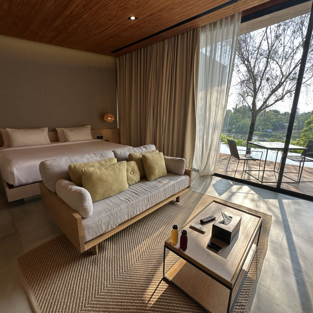 Relax แบบลักชู ที่ธาราวิลล่า ริเวอร์แคว กาญจนบุรี