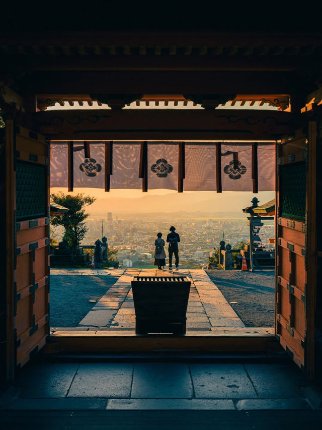 景點推薦：高良大社——欣賞日落與夜景的靜謐神社