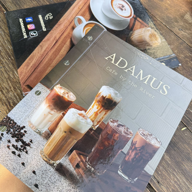Adamus Cafe by the River ฮาลาล