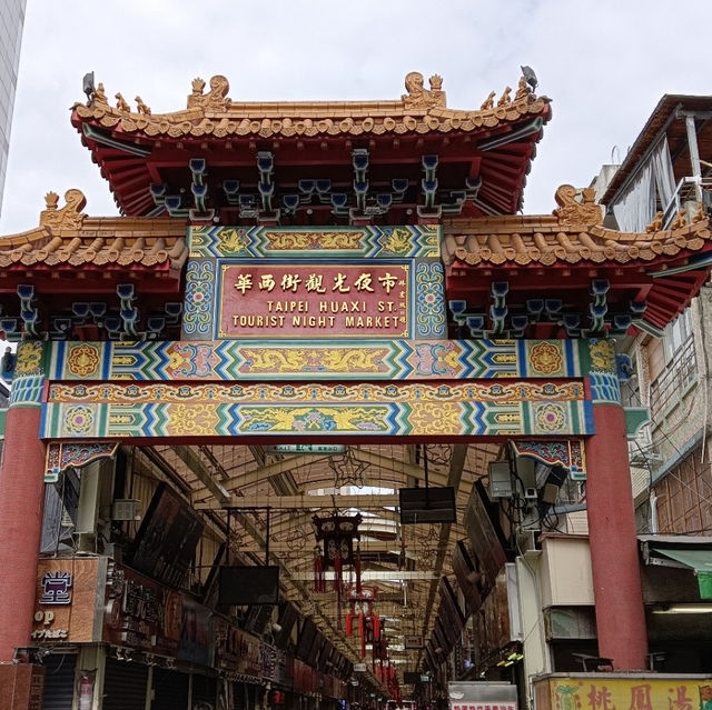 台北旅行　艋舺青山宮