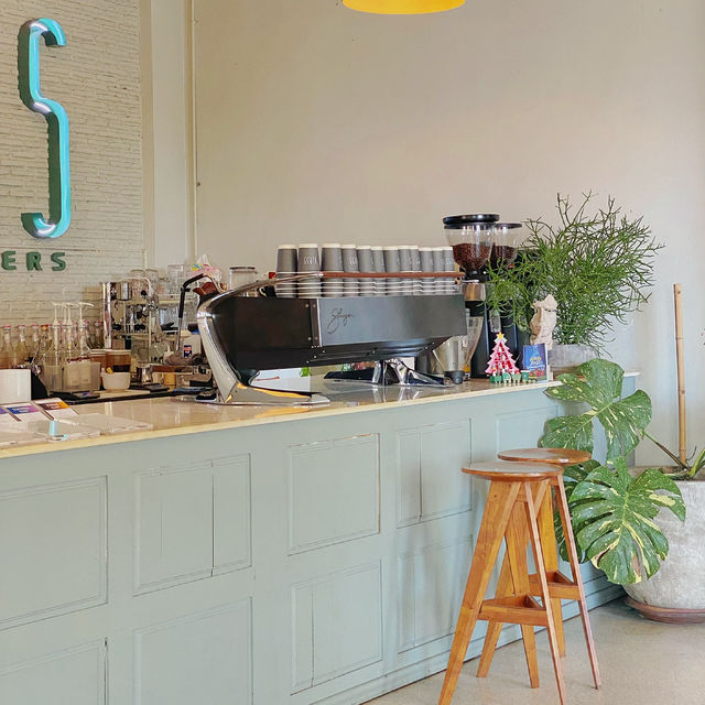 BLESS COFFEE ROASTERS - คาเฟ่นครสวรรค์
