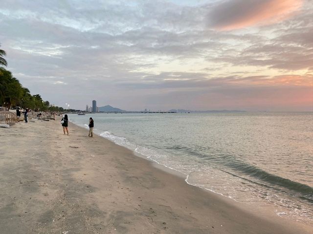 รับลมทะเลที่หาดวอนนภา 🌊