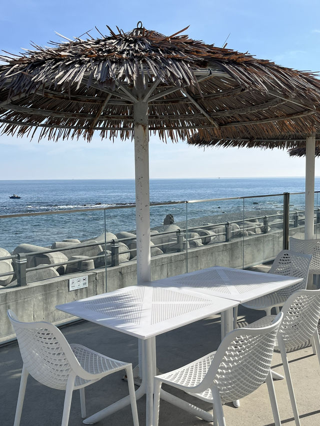 야외 오션뷰 테라스가 있는 경주 대형 베이커리 카페