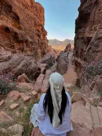 🏜️ Explore Ancient & Beautiful Petra – The Lost City Awaits! 🏺✨