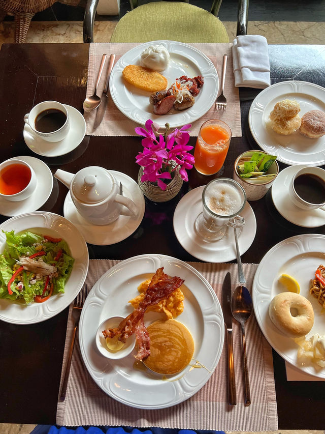 A Lovely Breakfast Experience at Escolta🥥