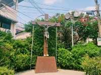 泰國曼谷市中心湄南河畔著名建築景點：聖克魯茲教堂，適合打卡拍照📸
