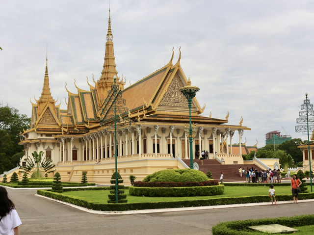 A Glimpse into Royal Grandeur – The Royal Palace of Cambodia