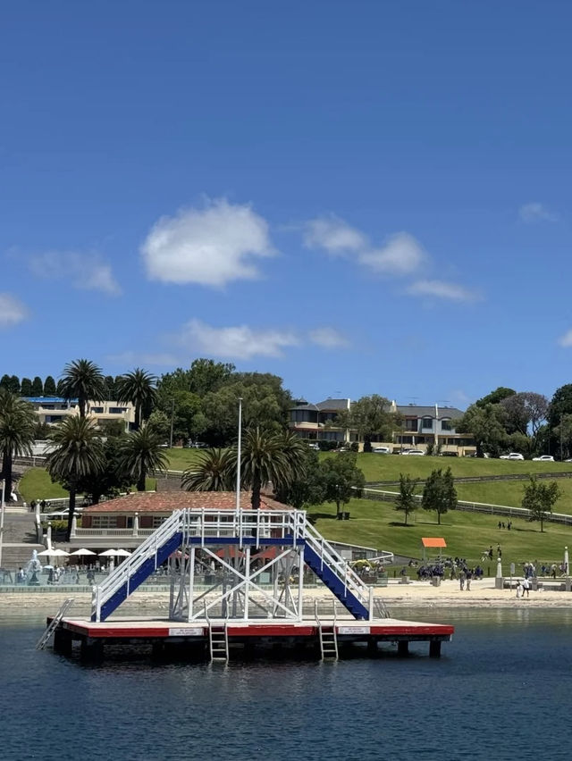 A Relaxing Day by the Waterfront in Geelong
