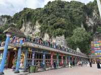 吉隆坡必訪景點：黑風洞（Batu Caves）🌈🕉️