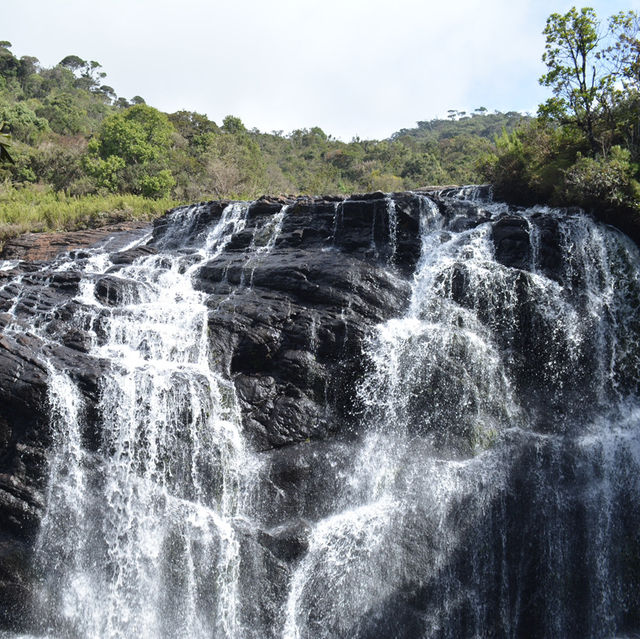 【スリランカ】神秘の滝！ベイカーズ・フォール🌿💦