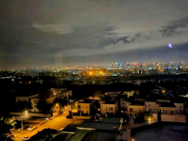 清新溫泉飯店，邊泡湯邊新賞大肚山夜景