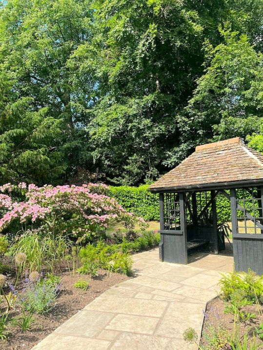 Winterbonrne House and Garden