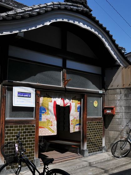 都電でめぐる、東京の懐かしい下町風景