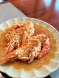 กุ้งแม่น้ำทอดเกลืออร่อยมากและราคาไม่แพงด้วย