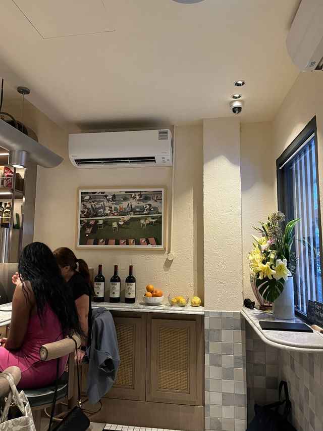 Viral Italian pasta bar 
