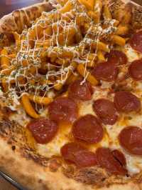 🇰🇷Myeongdong Pizza🇰🇷An absolute Eat in Seoul!!