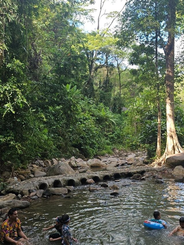 น้ำตกสุนันทา