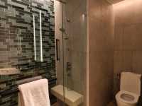 "Urban Simplicity with a Touch of Marriott Comfort"