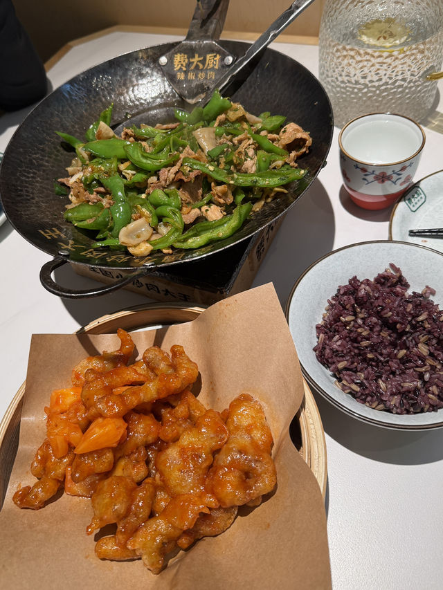 ร้านหมูผัดพริกหยวกแสนอร่อย