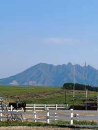 【熊本】風が通り抜ける大草原の絶景ロッジへ🐎🌿