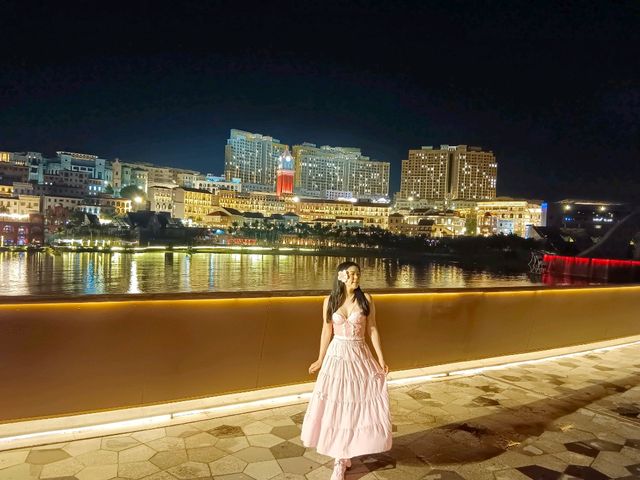 Night Light @ Sunset Town Phu Qouc ...
