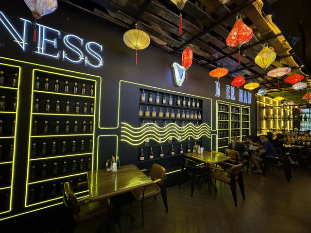 Pint Stop at Eco: Great Bites, Cold Drinks & Live Vibes