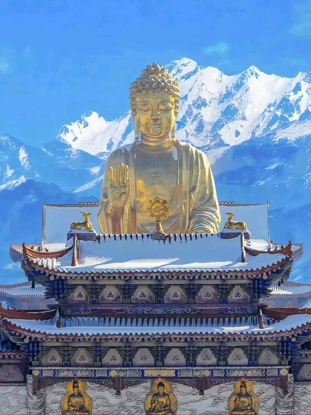 Xinjiang’s Spiritual Landmark: The Majestic Hongguangshan Buddha