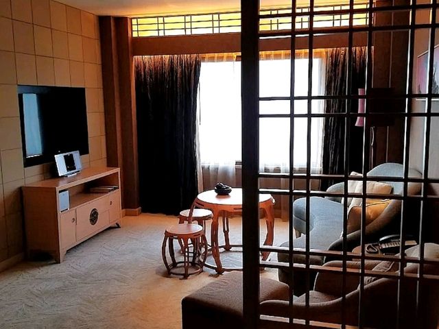"LN Garden Hotel Guangzhou: Timeless Elegance in the Heart of the City"