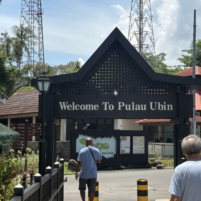 🚤🌿 Need a weekend break? Pulau Ubin is the perfect escape from city life!