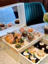 🕰️ Vintage Glamour in the Heart of Bangkok – Hotel Muse Bangkok  🏨🍸🌆