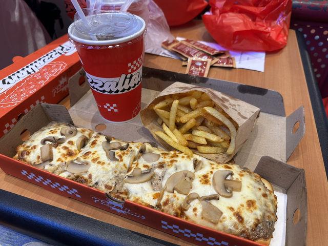Pizzalian CentralwOrld
