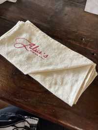 Alice’s Dining Hall – Rajadamnern,