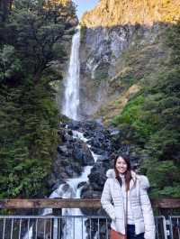 Devil’s Punchbowl Falls: A Thrilling Symphony of Nature in Arthur’s Pass