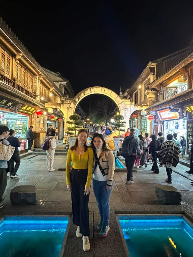 "Meet Yourself in Dali: Where Mountains Reflect in the Heart of Erhai"