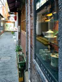 Exploring the magical maze of Tianzifang