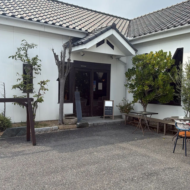 【日本・兵庫🇯🇵】エシレバター香るクレープが絶品！