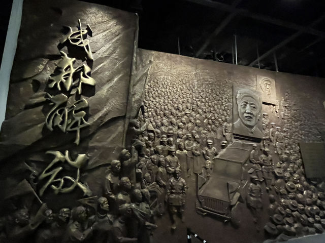 🖼️ Chengdu Museum – The Perfect Cool-Down Cultural Stop in Tianfu Square