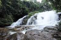 น้ำตกผาดอกเสี้ยว-น้ำตกรักจัง