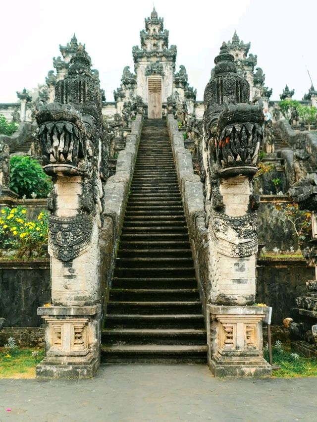 Finding Calm at Lempuyang Temple