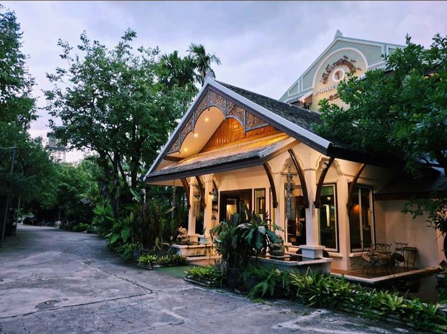 โรงแรมที่มีต้นไม้ใหญ่🌳"ร่มไม้ กรีนพาร์ค"📍ลำปาง 