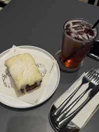   Övern คาเฟ่ @ อลอร์สตาร์ ขนมดีมากก