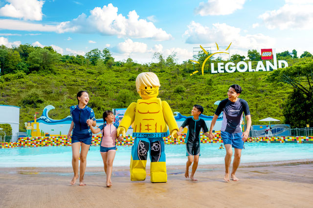 Four-Month LEGO Ultimate Celebration Kicks Off!