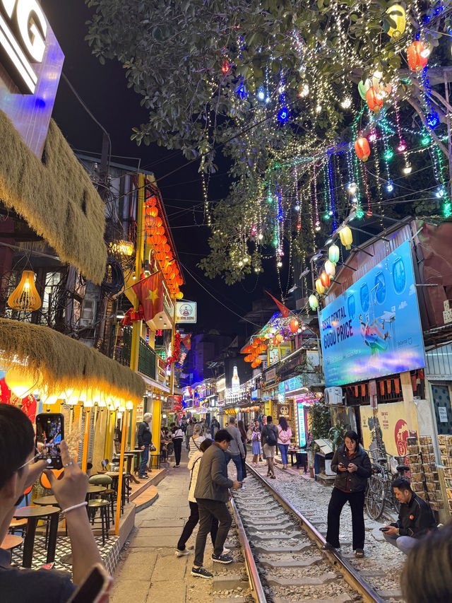 ปักหมุดที่เที่ยวฮานอย Hanoi Train Street 