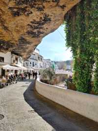 Rock Houses and Hidden Corners in Setenil de las Bodegas
