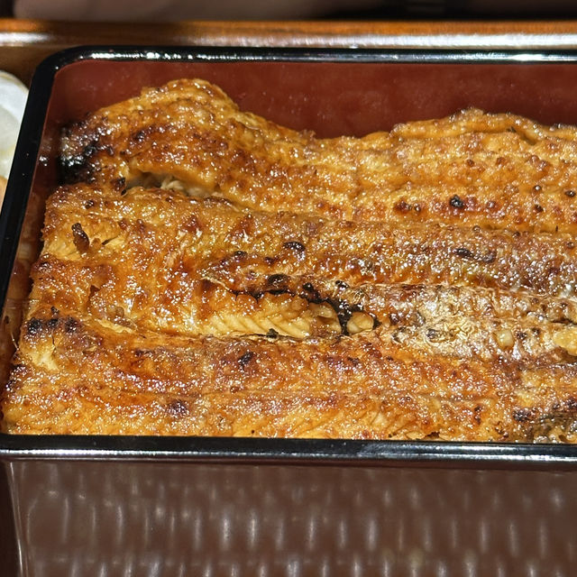 칭다오에서 장어덮밥을 꼭 드셔보세요 鳗岛·炭烧鳗鱼专门店(上杭路总店)