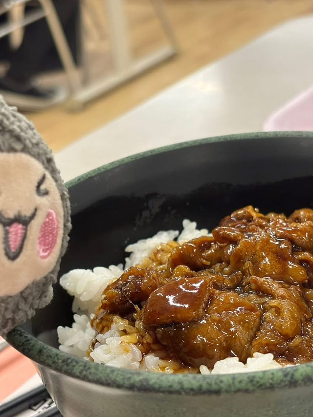 來北海道大學蹭飯(誤)及欣賞銀杏大道 來北海道大學蹭飯(誤)及欣賞銀杏大道
