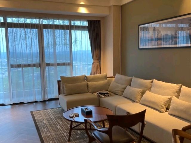 Scenic Stay at Forest City Golf Hotel