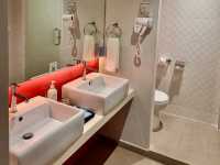 Holiday Inn Express & Suites Johor Bahru – Comfort Without the Fuss