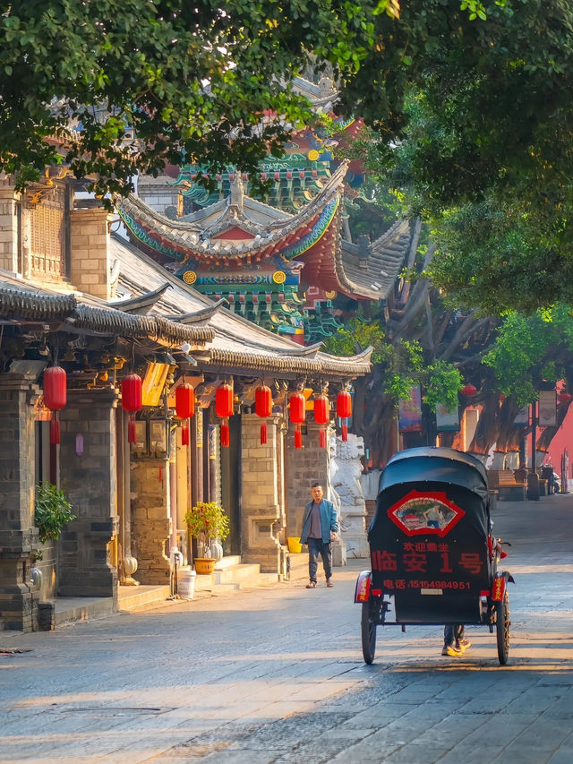 【建水古城｜紅磚巷弄寫給歷史的長信】