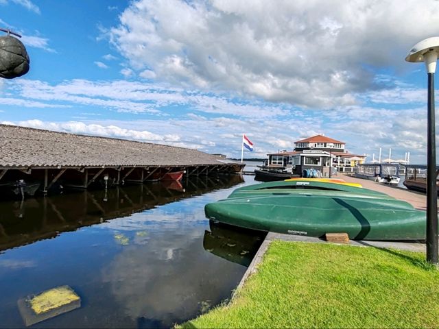 Smits Paviljoen: A Waterside Escape